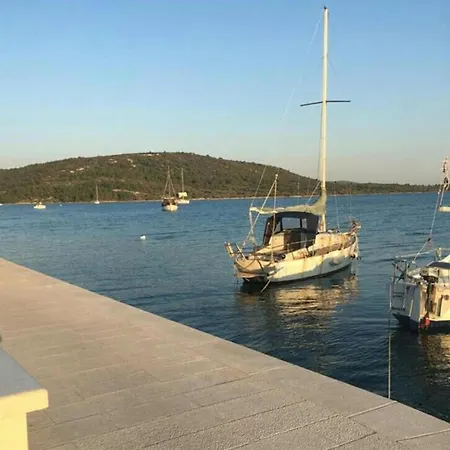 Pink Siris, Terrace, Parking, 80 Meters From The *