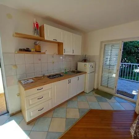 Apartment Pink Siris, Terrace, Parking, 80 Meters From The *