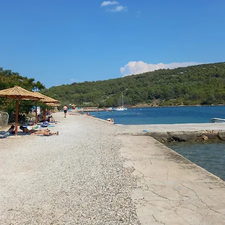 Pink Siris, Terrace, Parking, 80 Meters From The * Pirovac